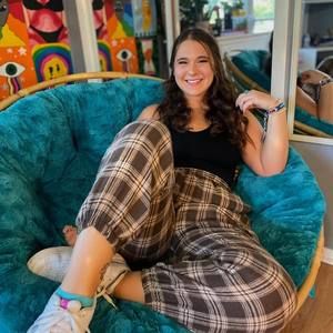 Meet your Posher, Savannah